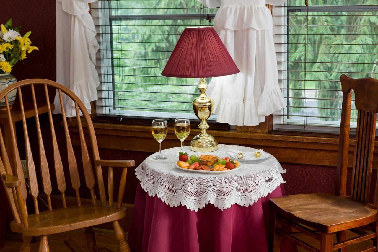 The White Oak Inn Zuck 외부 사진